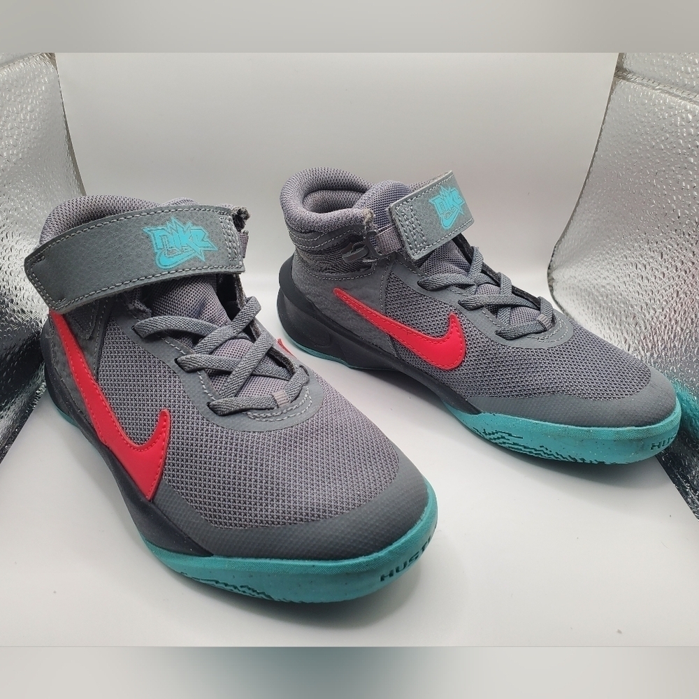 Nike Team Hustle D10 FlyEase 'Grey Teal Siren Red' little kids 13c
